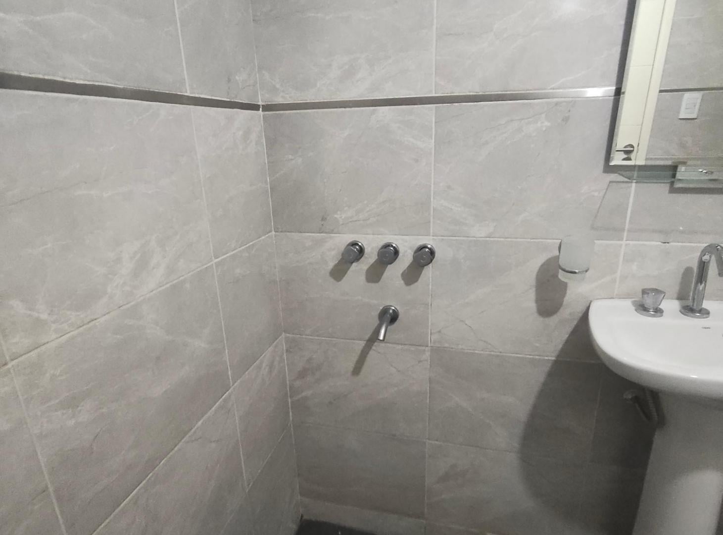 Foto de ALQUILER DE DEPARTAMENTO (OPCIÓN AMOBLADO) 2 DORM. B° CHILLCANI GLLEN, imagen 5