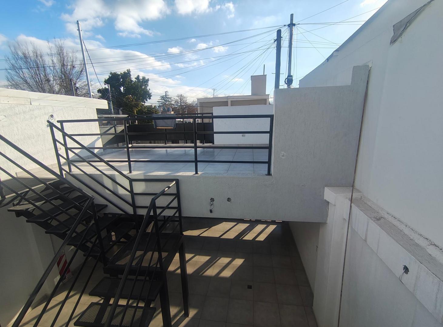 Foto de VENTA DE DEPARTAMENTOS EN GODOY CRUZ NUEVO DORMITORIO MÁS ESCRITORIO, imagen 2