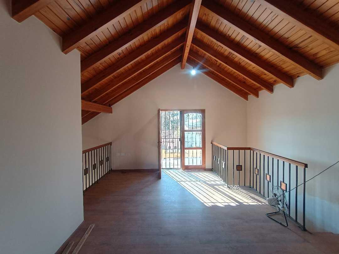 Foto de Alquilamos excepcional casa con pileta en Chacras de Coria., imagen 5