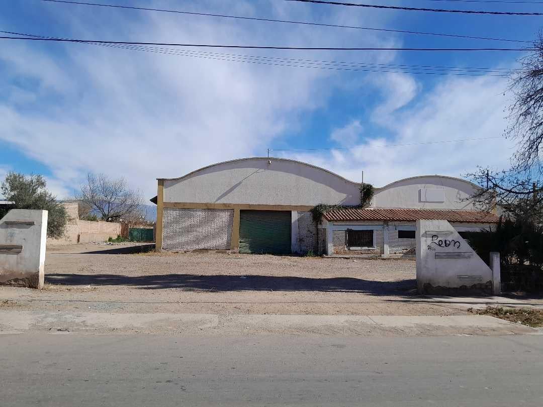 Foto de Terreno en Venta o Alquiler c/3 Galpones,salida a 2 calles Gllen. Mza., imagen 2