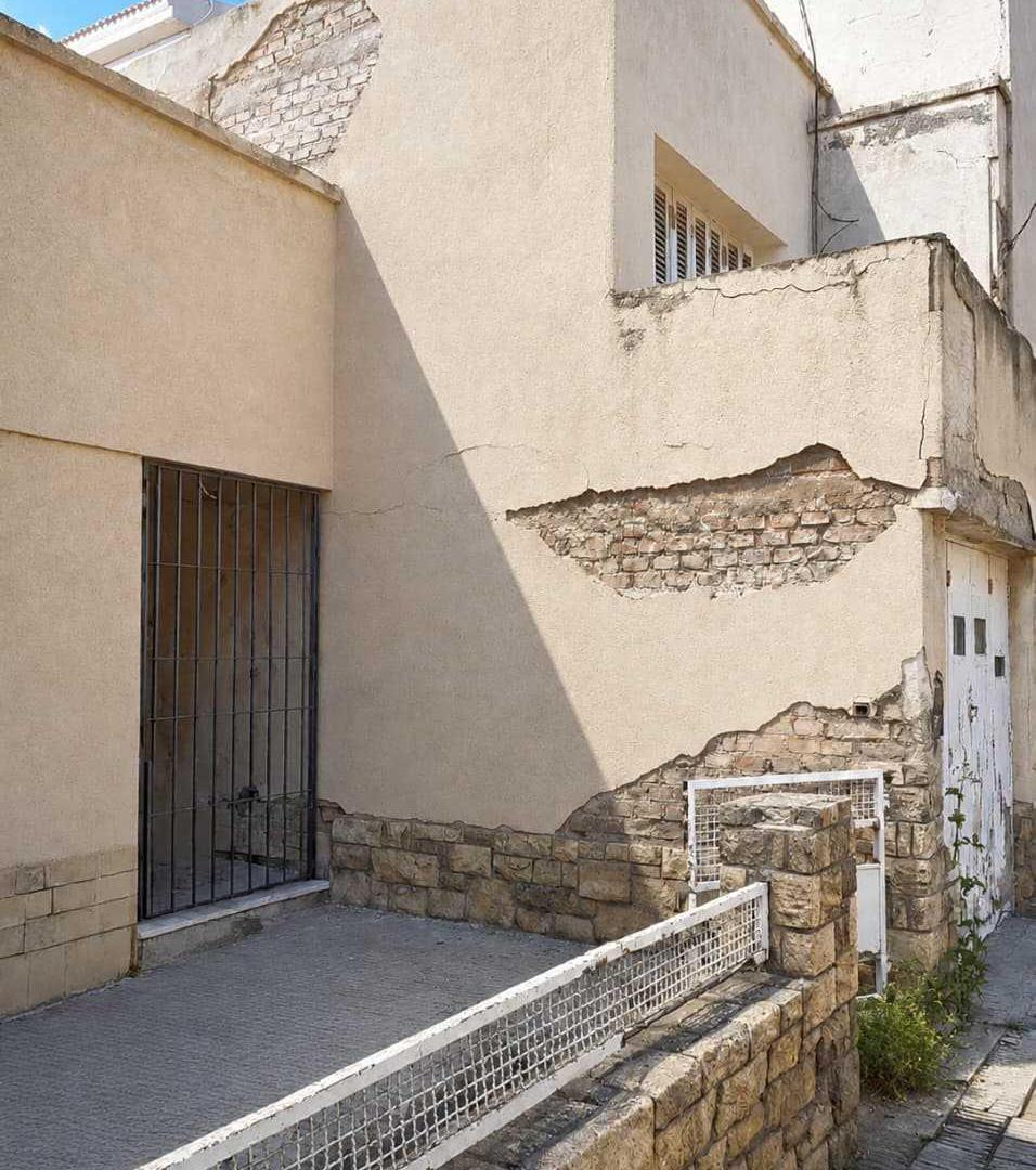 Foto de Oportunidad casa a renovar, 6 amb,cochera ,patio en Juan B Justo, cdad, imagen 1