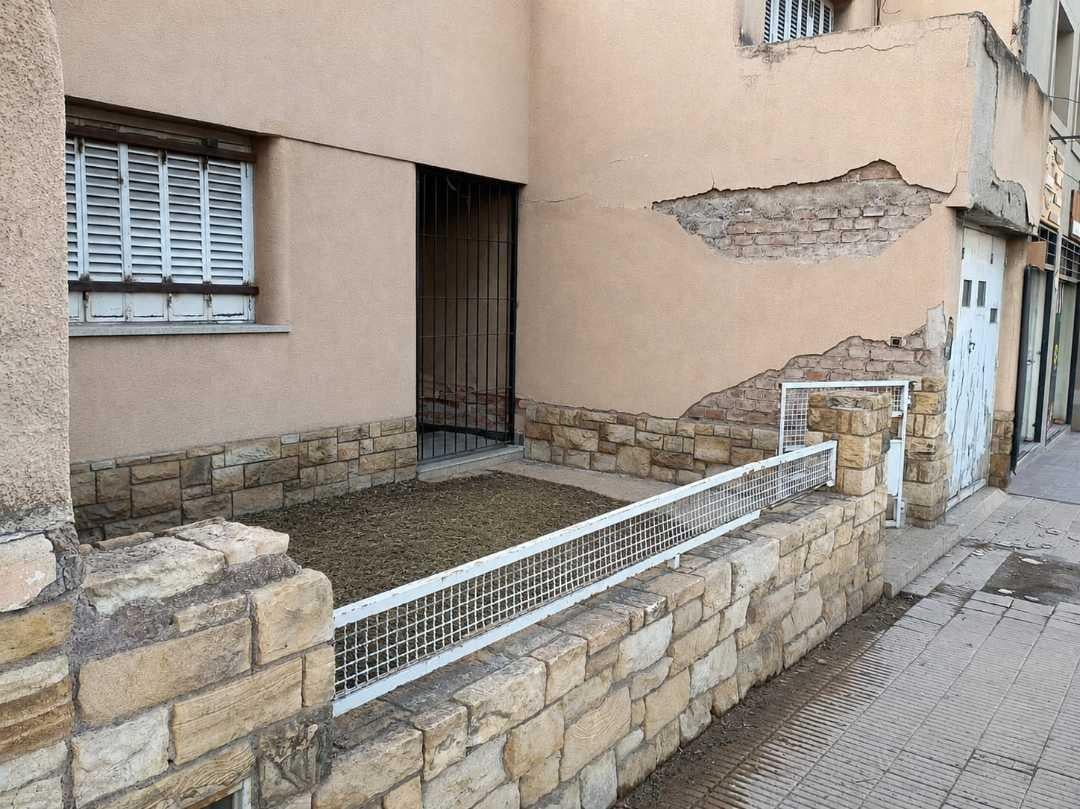 Foto de Oportunidad casa a renovar, 6 amb,cochera ,patio en Juan B Justo, cdad, imagen 3