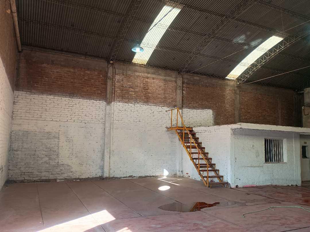 Foto de Galpón Comercial en Alquiler 195 m2 zona privilegiada de G.Cruz., imagen 4