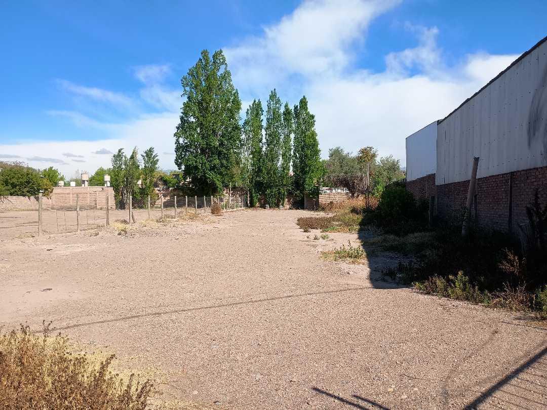 Foto de Terreno en Venta 1318 m2 gran visibilidad en oeste de Acceso Sur., imagen 1