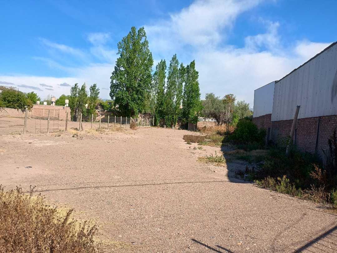 Foto de Terreno en Venta 1318 m2 gran visibilidad en oeste de Acceso Sur., imagen 2