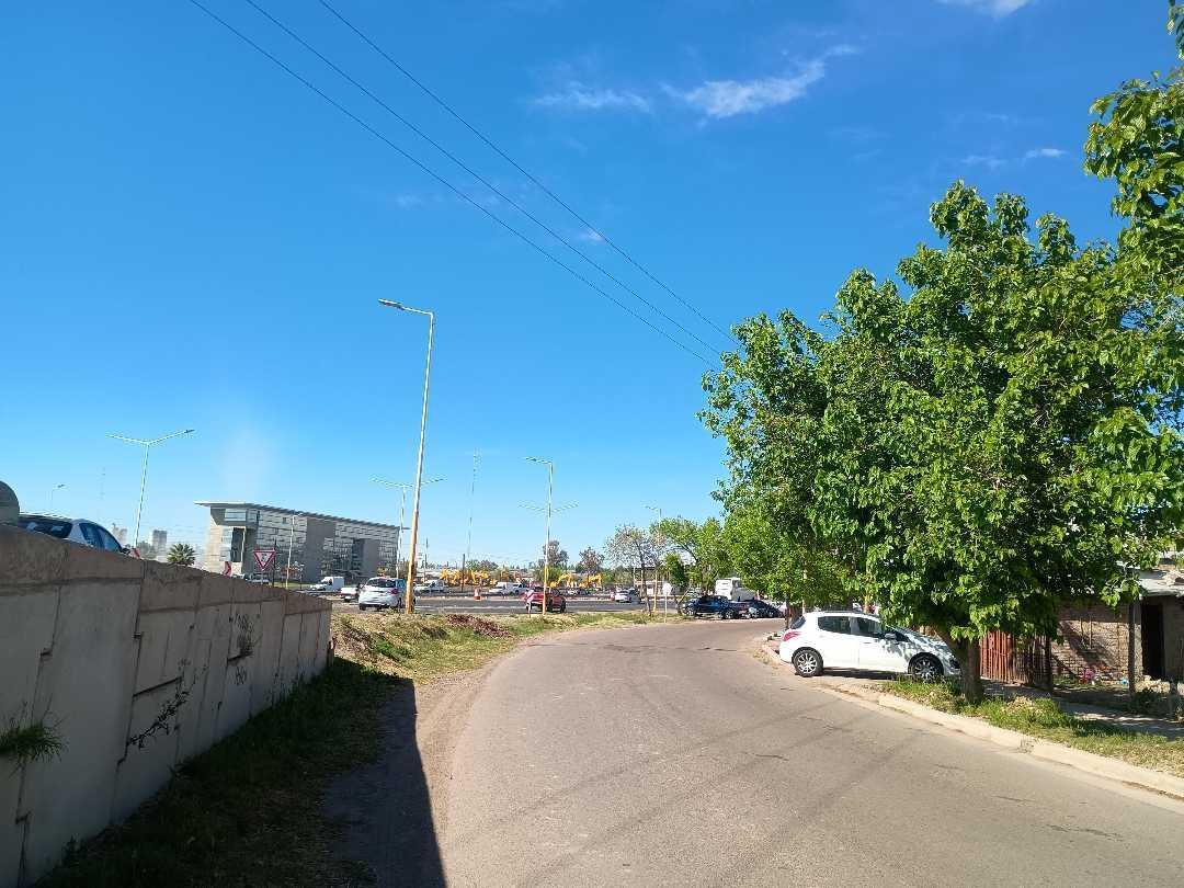Foto de Terreno en Venta 1318 m2 gran visibilidad en oeste de Acceso Sur., imagen 5