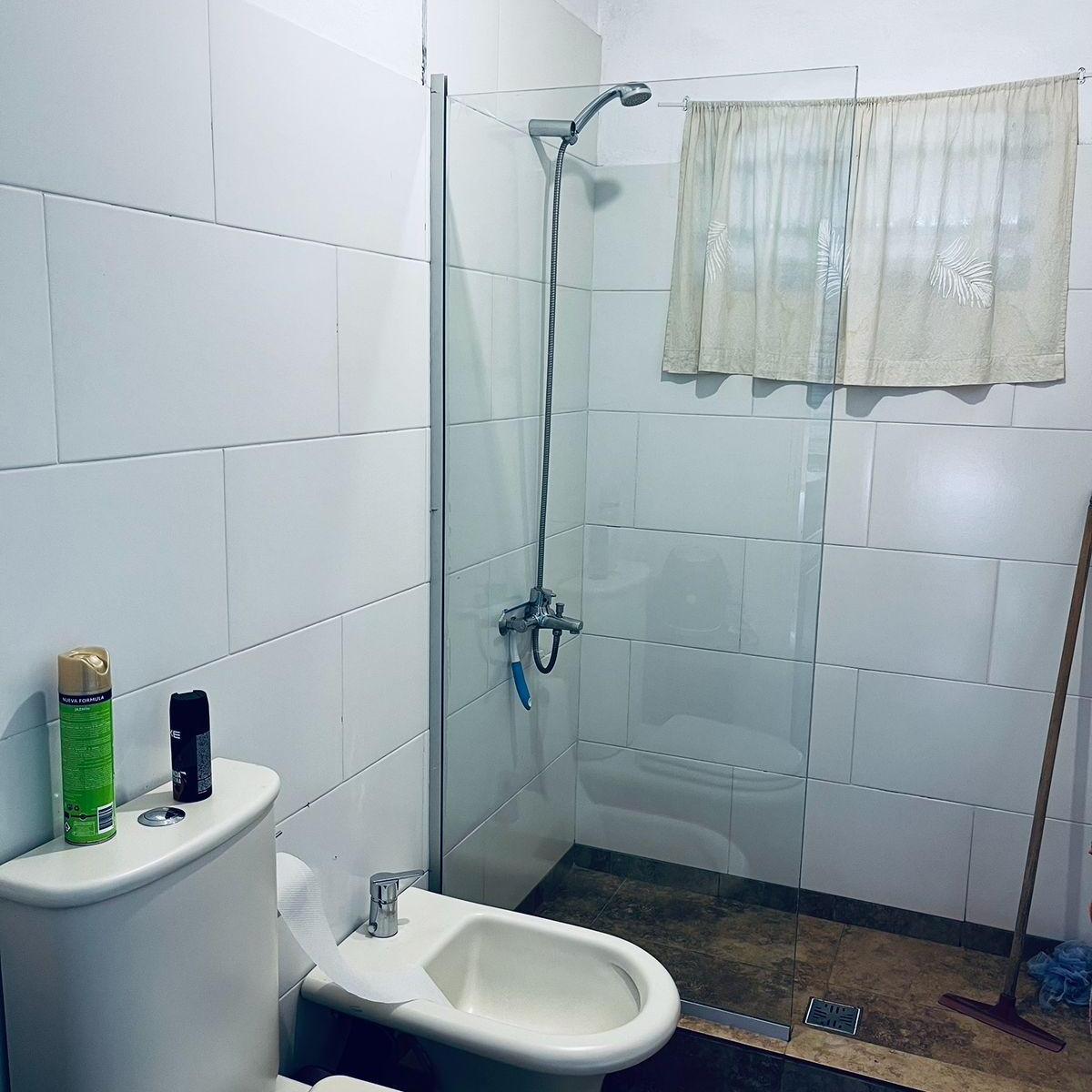Foto de Casa con pileta, 4 dormitorios, 2 baños, escrituración inmedita., imagen 3