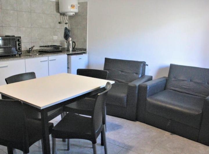 Oportunidad!! Venta de 8 deptos. con pileta, quincho, P/ turismo con escritura 5