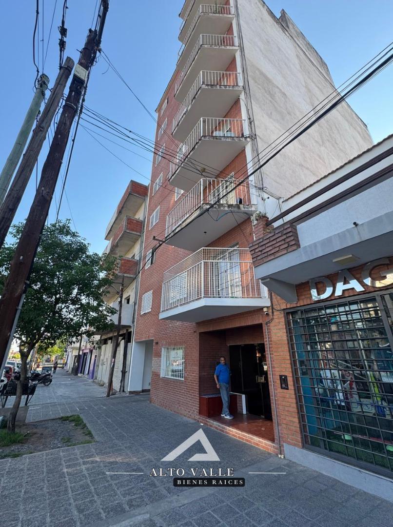 Departamento en Planta Baja frente – 1 Dormitorio – Excelente ubicación – Salta Capital