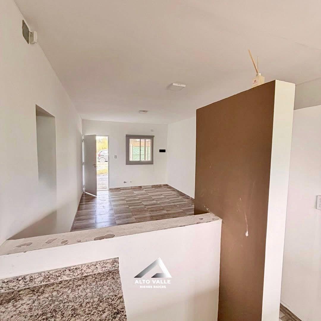 Foto de Casa a estrenar en venta de 2 dormitorios con galería y amplio terreno, imagen 1