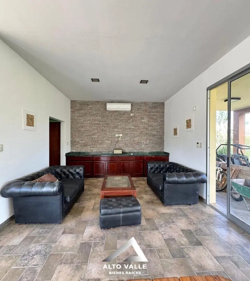 Casa en ZCASA EN ALQUILER CON OPCIÓN A COMPRA EN SAN LUIS – 9.000 M² DE TERRENO Y QUINCHO CON PILETA 8