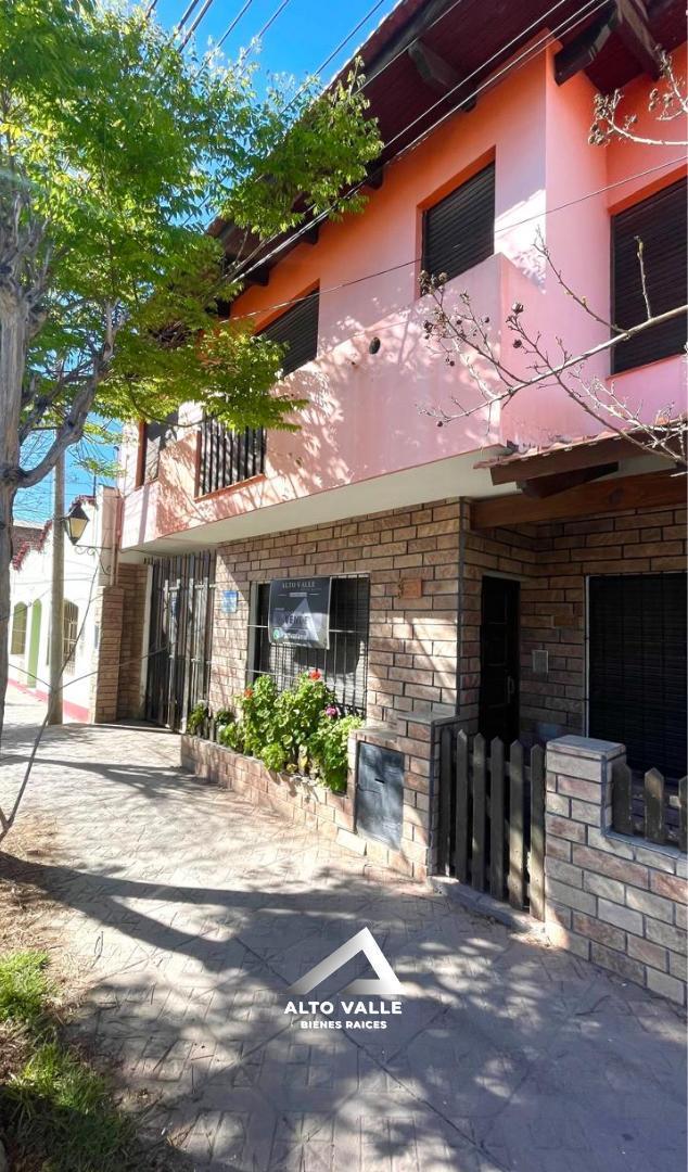 Foto de Casa con departamento independiente en Aniceto La Torre, imagen 1