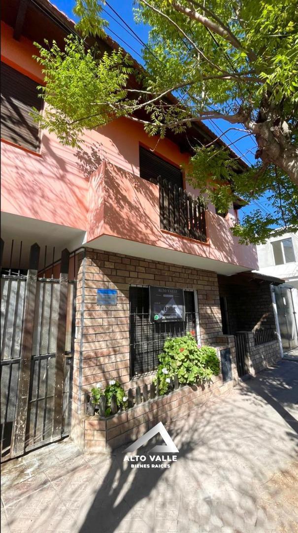 Foto de Casa con departamento independiente en Aniceto La Torre, imagen 3