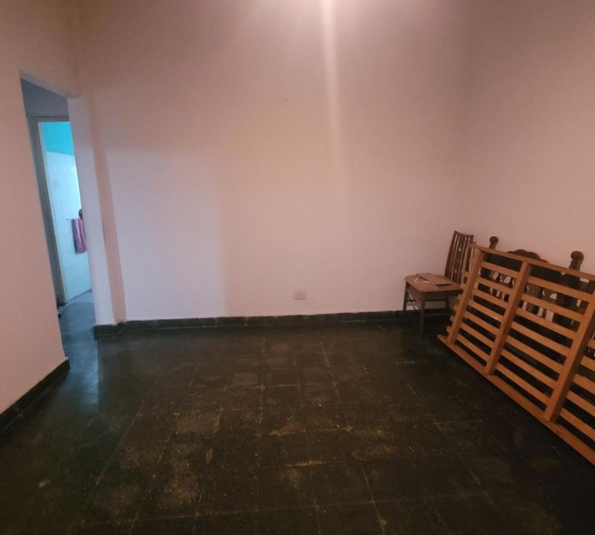 Foto de PH 3 AMB CON POSIBILIDAD DE 3° DORMITORIO EN LOMA HERMOSA, imagen 2