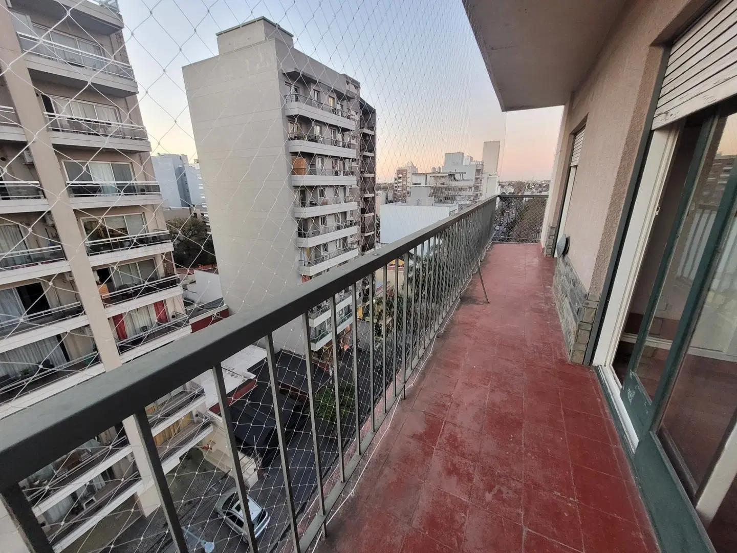 VILLA BALLESTER CENTRO: SEMIPISO 3 AMB CON COCHERA.CONSULTE! 5