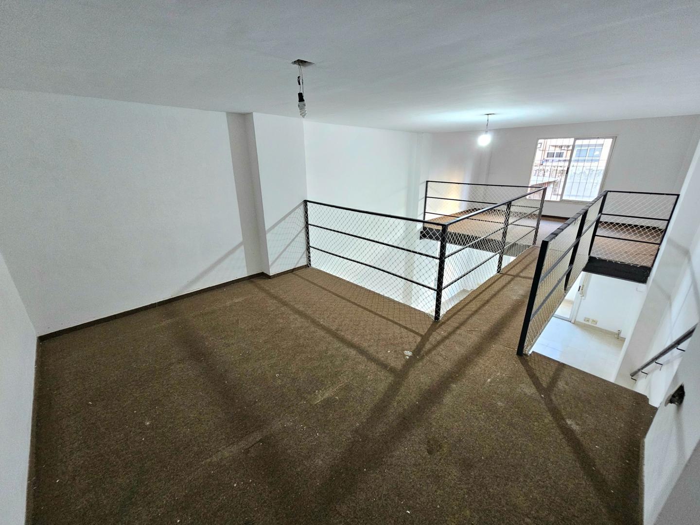 Foto de MONOAMBIENTE Y 1/2 EN PB, CENTRO DE VILLA BALLESTER , CON PE, imagen 5