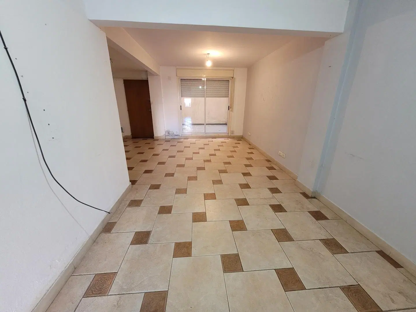 DEPTO 2 AMB EN VILLA BALLESTER CENTRO AL FRENTE, CON PATIO 3