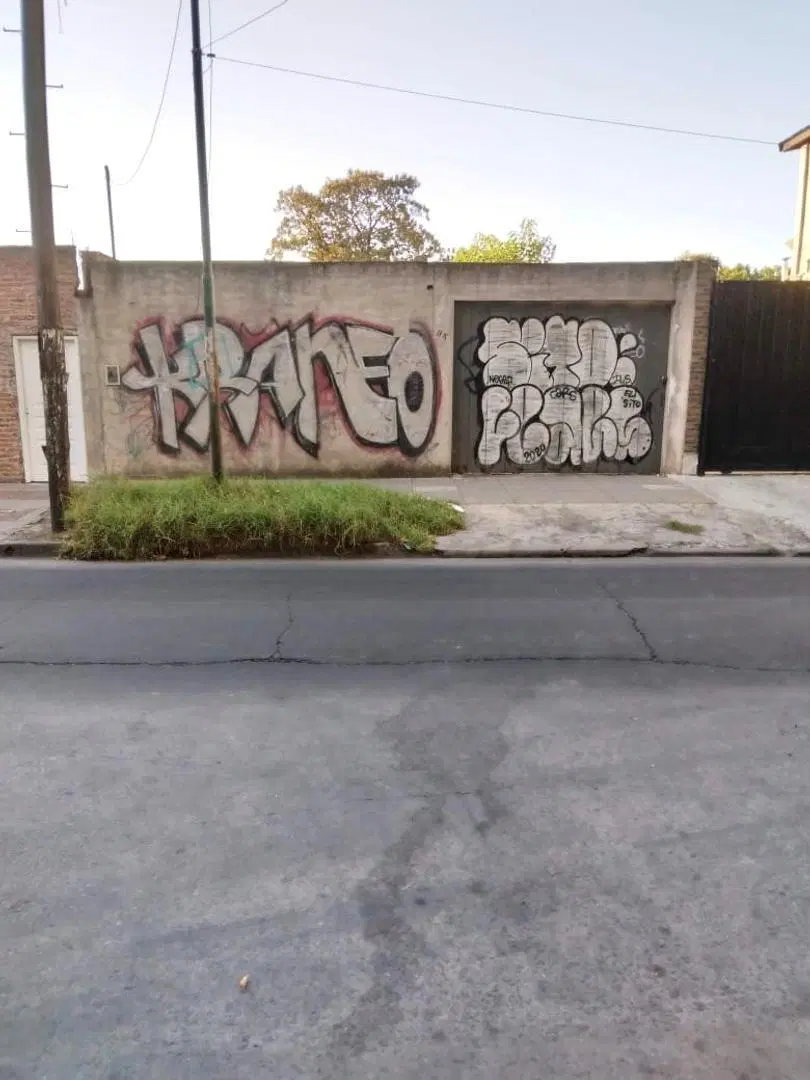 VILLA BALLESTER CENTRO: LOTE 8,30 x 35m, APTO TODO DESTINO 5