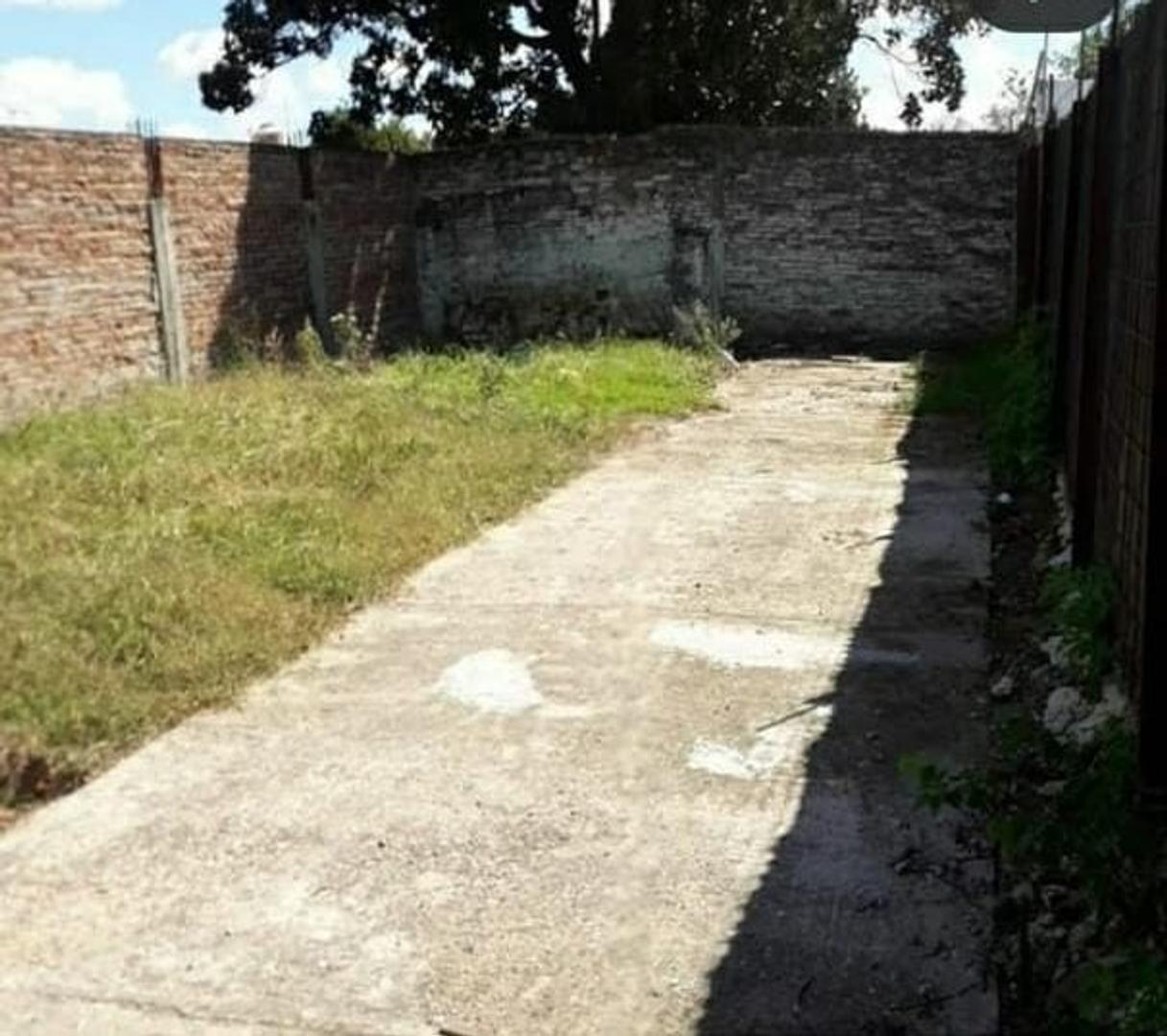 Foto de VILLA BALLESTER CENTRO: LOTE 8,30 x 35m, APTO TODO DESTINO, imagen 4