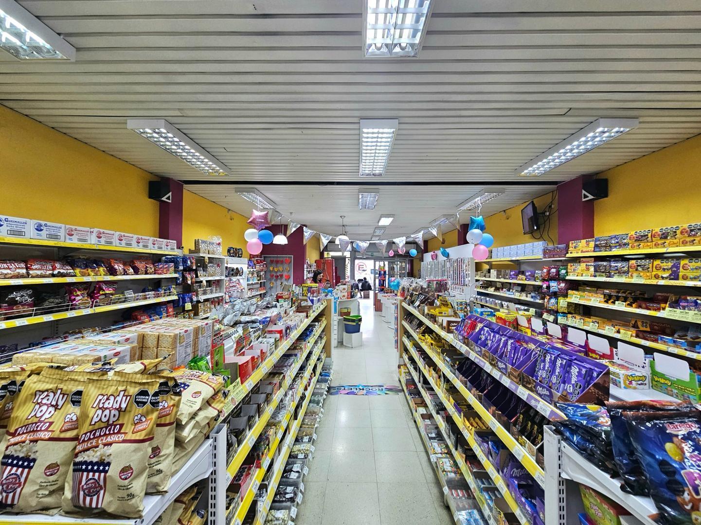 Foto de GRAN LOCAL EN CENTRO DE VILLA BALLESTER SIN EXP 120m2 aprox, imagen 1