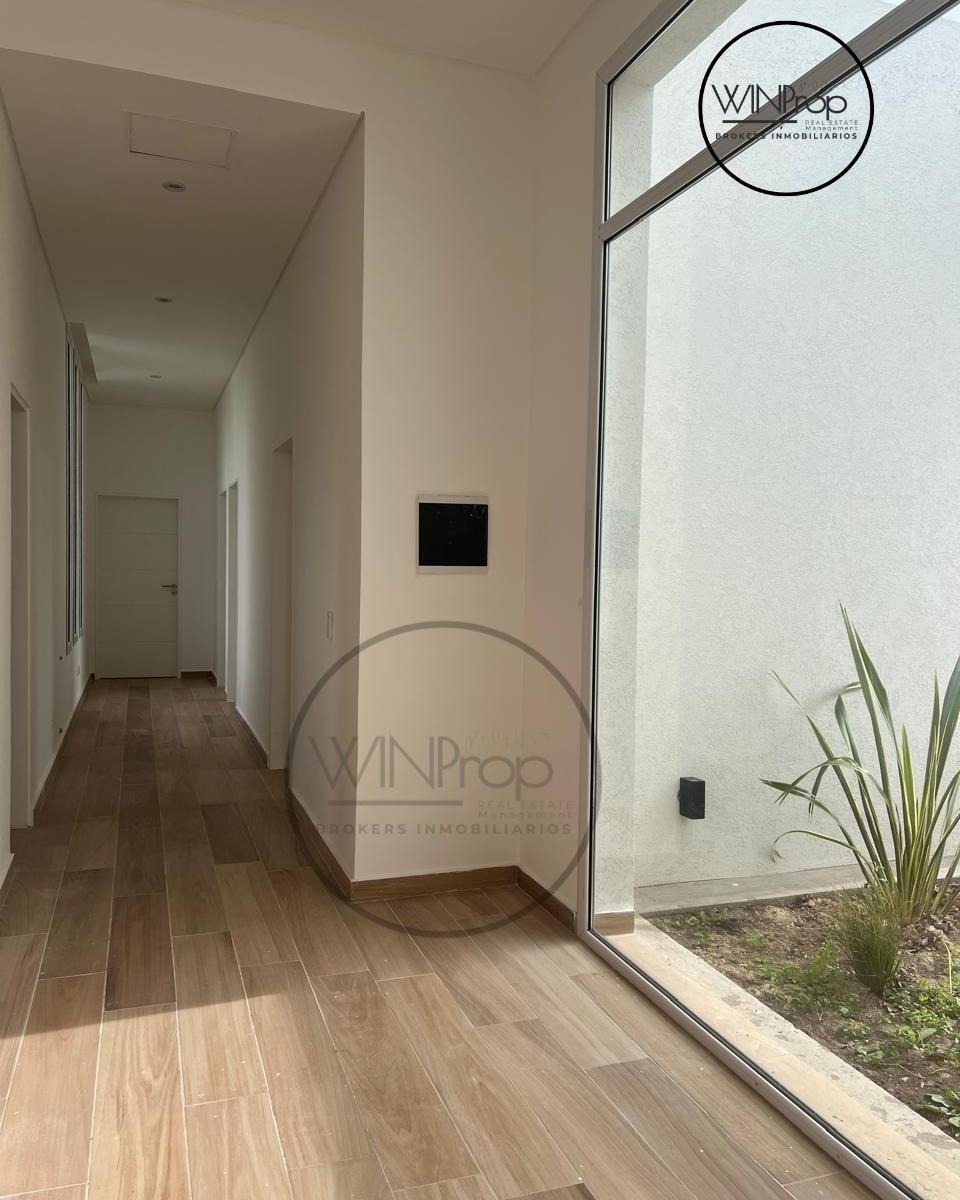 CASA EN VENTA - CLUB CAMPO SAN ROQUE LUJÁN A ESTRENAR