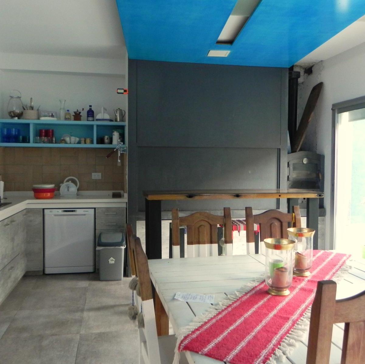Hermosa Casa en Venta en Lujan de Cuyo. Centro. 3