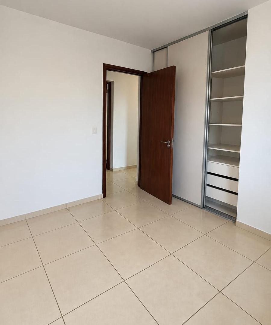 Foto de Casa en alquiler Barrio Rincon de Drummond, imagen 5