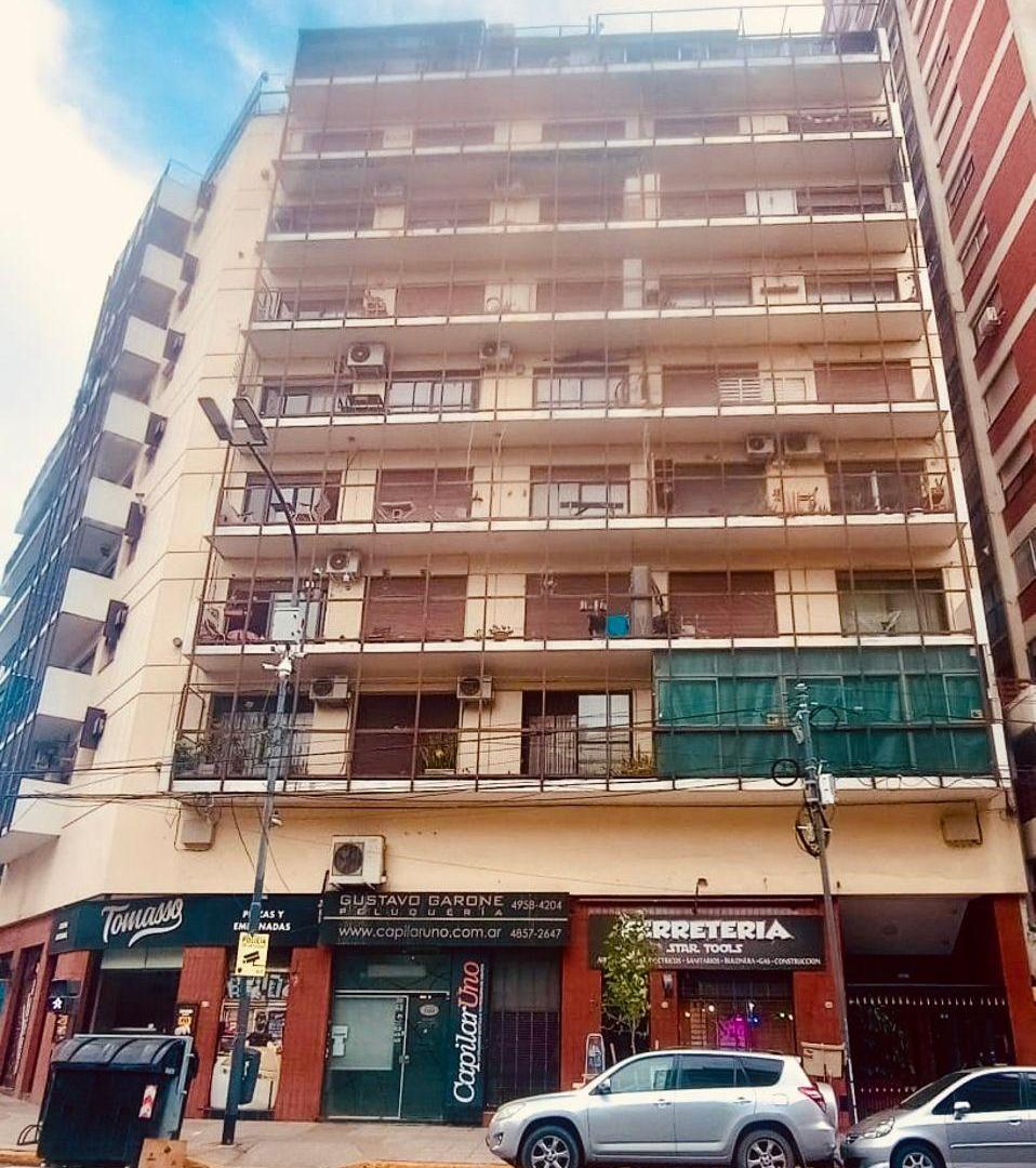CABALLITO. DOS AMBIENTES AMPLIOS. EXCELENTE UBICACIÓN.