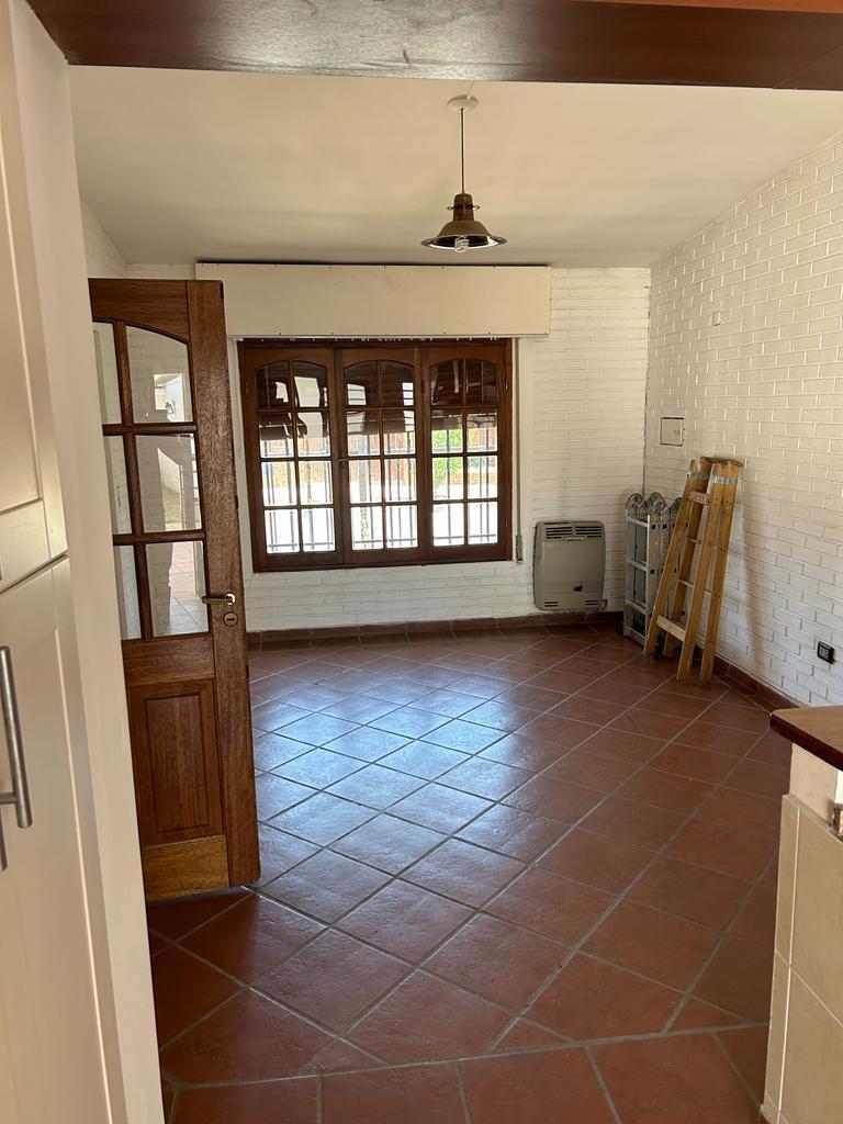 2 X 1 Casa y Departamento en Una Sola Propiedad 1