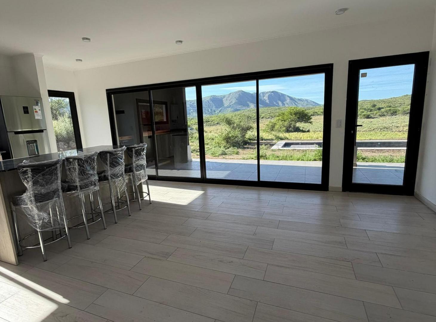 Foto de CASA EN VENTA SOBRE LOTE 1500 M2 - CHACRA DE MONTAÑA, imagen 2