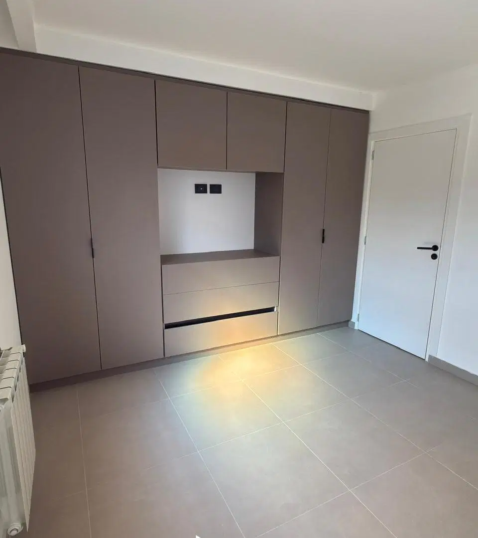 DUPLEX EN VENTA DOCTA URBANIZACION - 3 DORMITORIOS 5