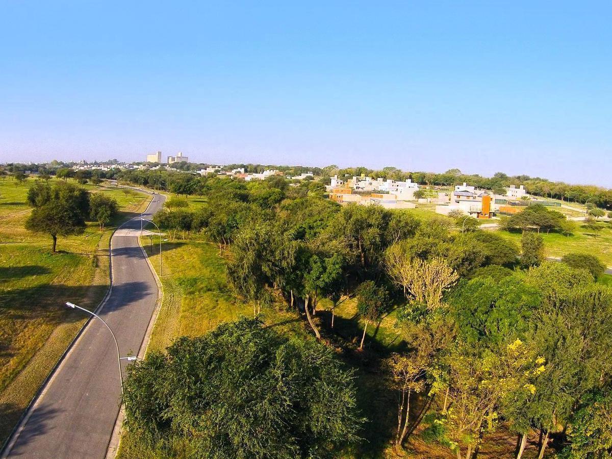 Lote en venta Colinas de Manantiales 320 m2 - APTO DUPLEX