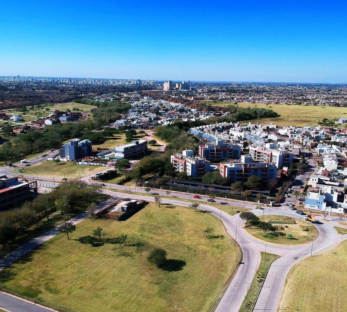 Foto de Lote en venta Colinas de Manantiales 250 m2 - APTO DUPLEX, imagen 3