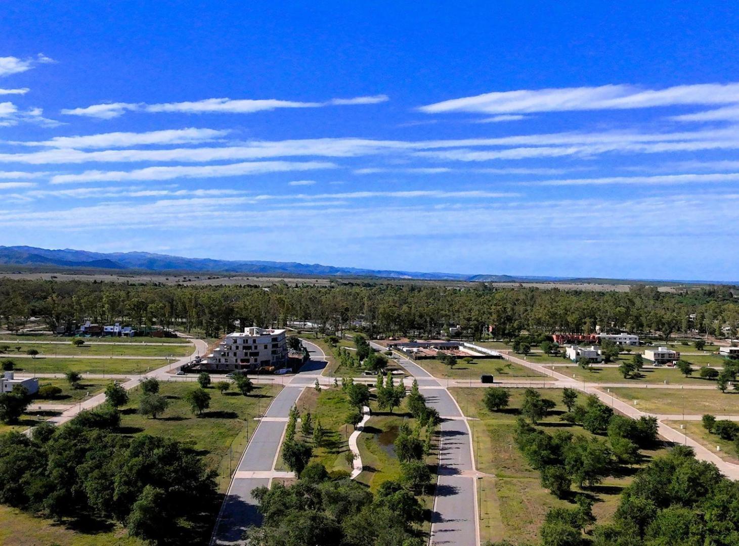 Foto de LOTE EN VENTA NUEVO MALAGUEÑO 380 M2 APTO DUPLEX - ESCRITURA, imagen 5