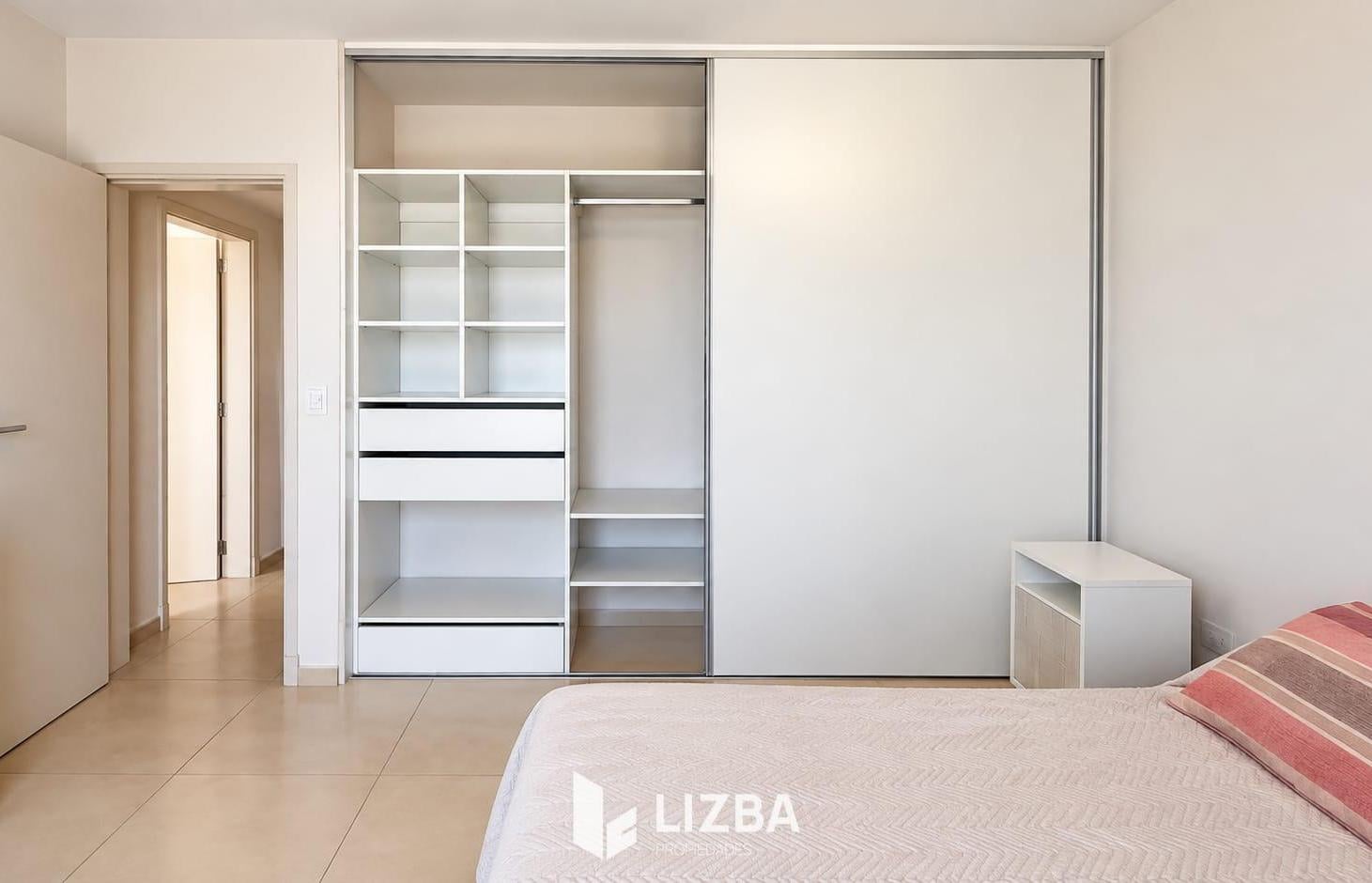 Foto de DUPLEX 3 DORMITORIOS HOUSING DEL BOULEVARD - DOCTA URBANIZACION, imagen 3