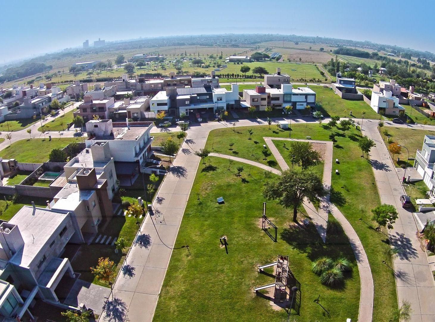 Foto de Lote en venta Abras de Manantiales 300 m2 - APTO DUPLEX, imagen 3