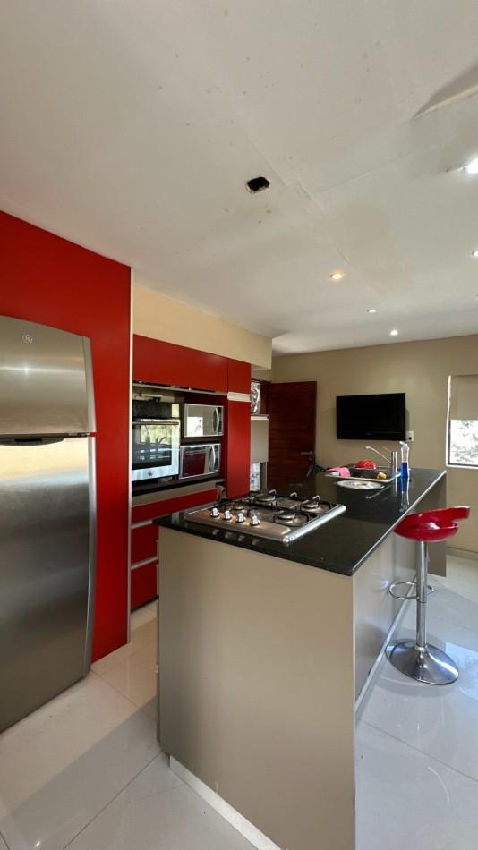 Foto de GRAN CASA EN VENTA - BARRIO PRIVADO NUEVAS QUINTAS - PEDEMONTE MENDOCINO, imagen 3