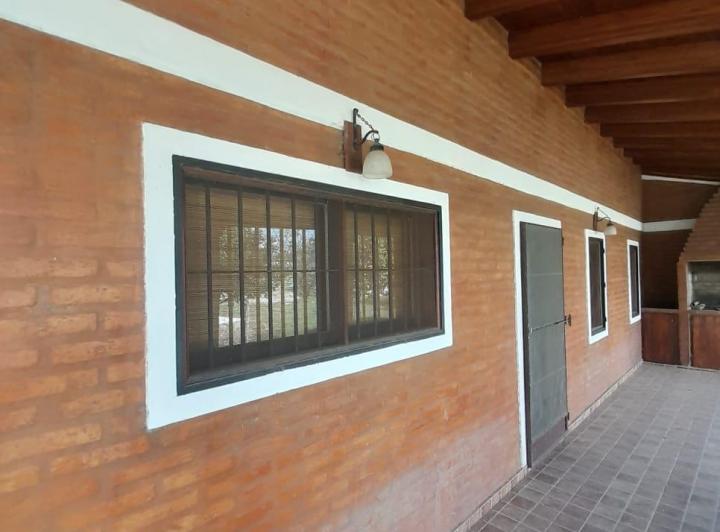 CASA TIPO CHALET EN VENTA - DIQUE CHICO 5