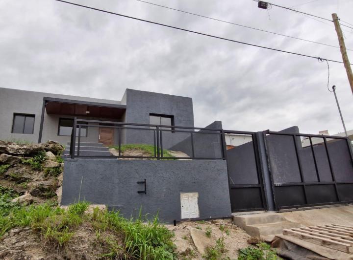 CASA A ESTRENAR EN VENTA EN LA CIUDAD DE ALTA GRACIA  3