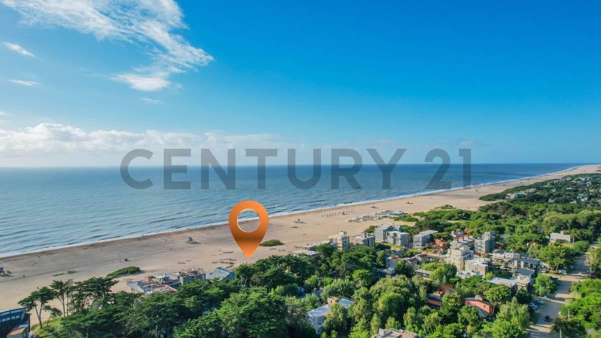 Venta Lote Multifamiliar en Linea de Mar - Las Gaviotas - Mar Azul - Costa Atlantica 2