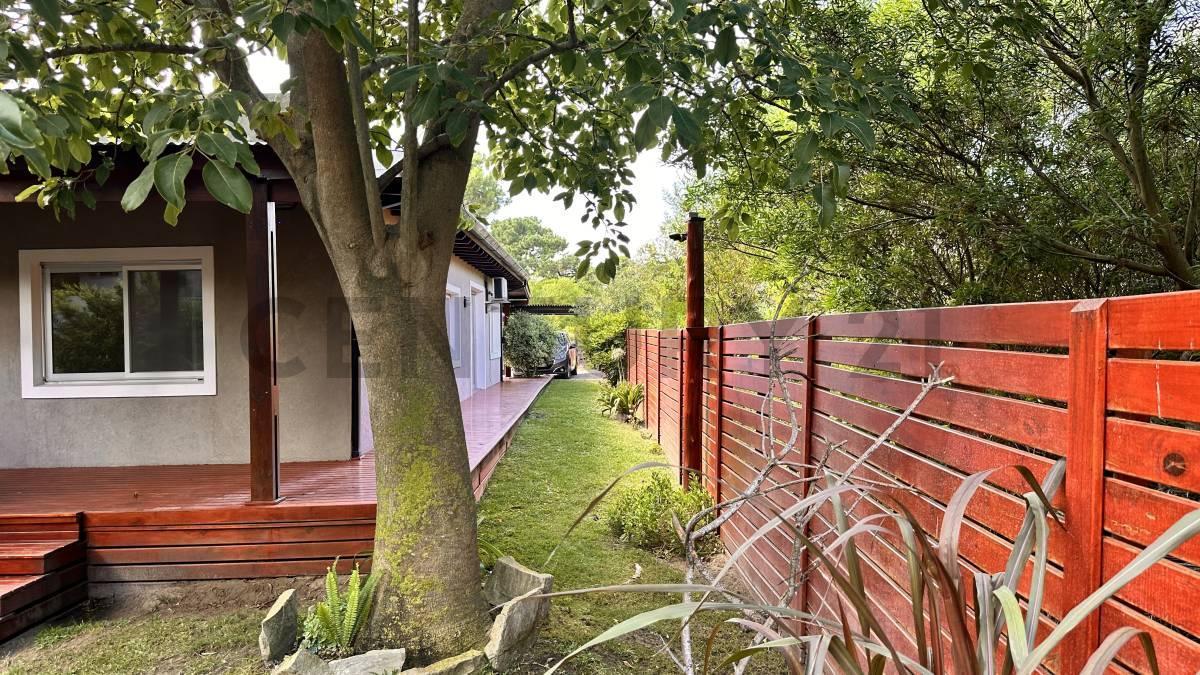 Venta de Casa 4 Ambientes en Mar Azul, Costa Atlantica. 2