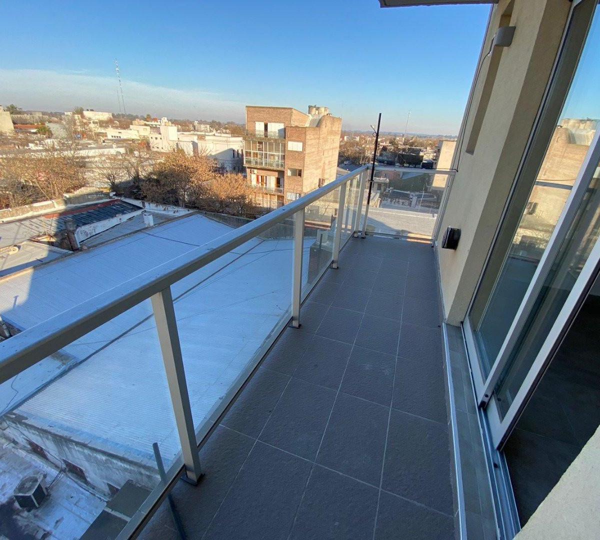 Venta de Departamento de 2 Ambientes, Centro de Mercedes (B) 5