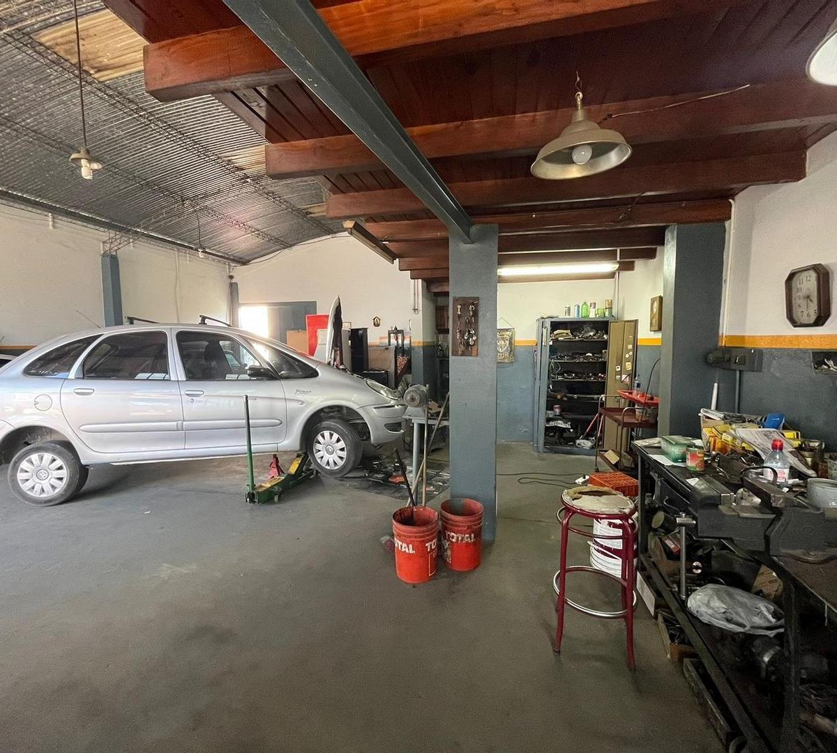 Fondo de Comercio, Taller de Electricidad Automotor 4