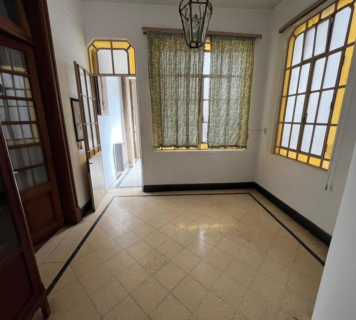 Gran Casa en Calle 18 (25y 27) 4