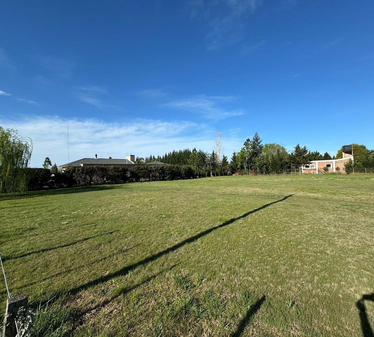 Venta de Hermoso Lote en Calle 138 Esquina 47 4