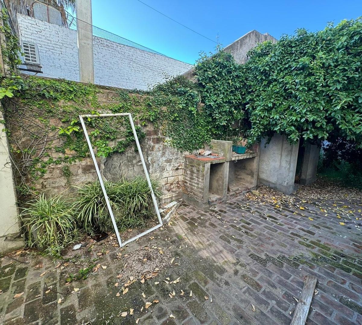 Excelente Casa Esquina Comercial en Calle 14 y 37 1