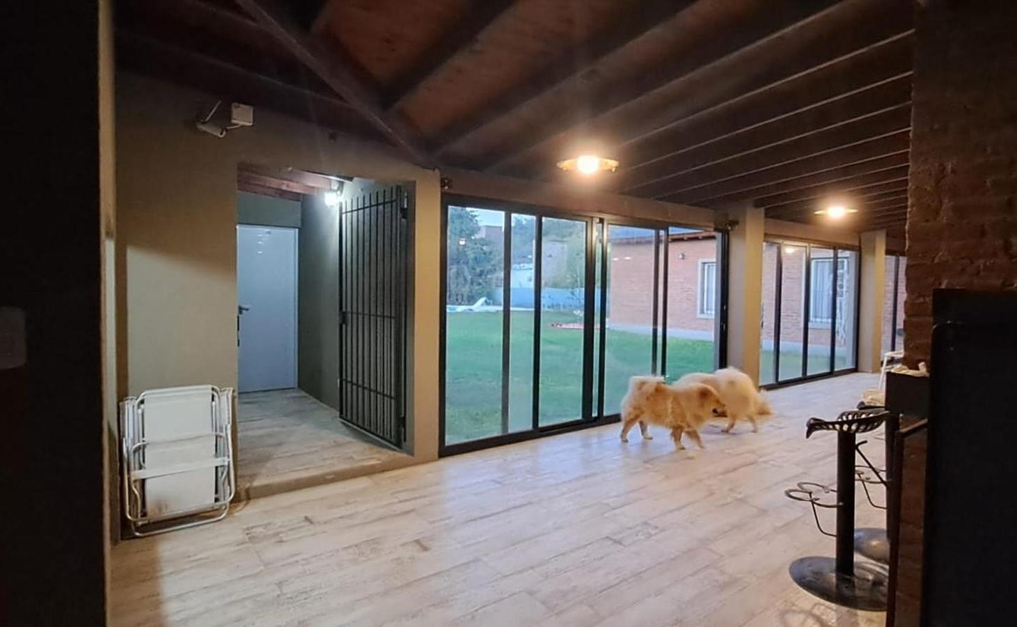 Foto de Casa en Calle 128 entre 23 y 25 con Pileta y Garaje, imagen 4