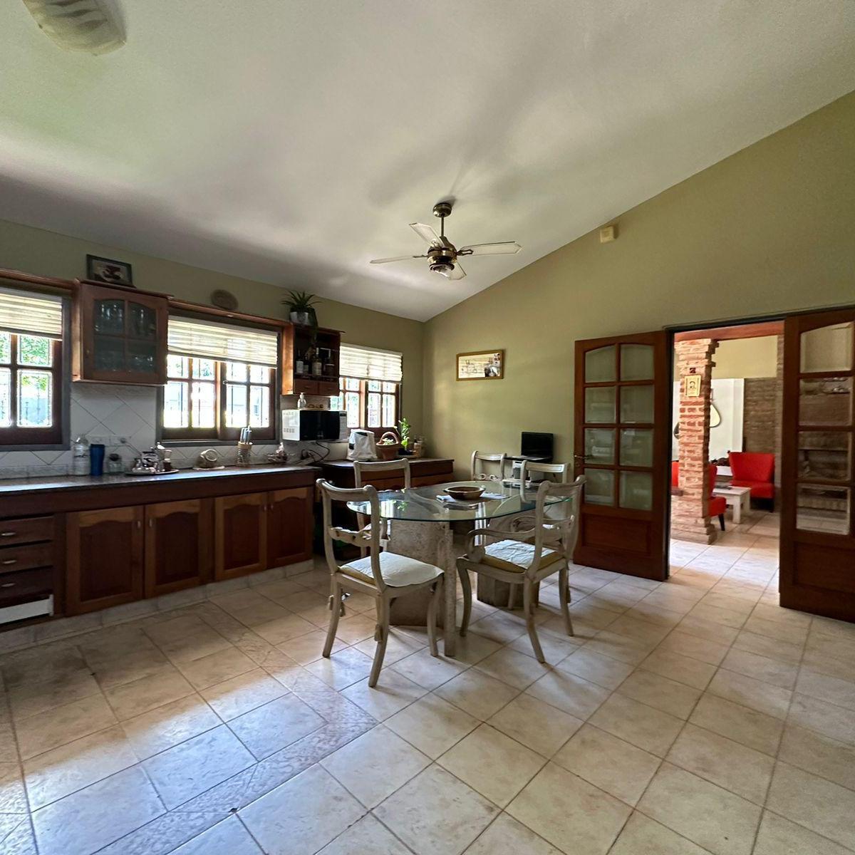 Venta Casa 3 Dorm Planta Baja Villa Belgrano Pileta y Cochera 5