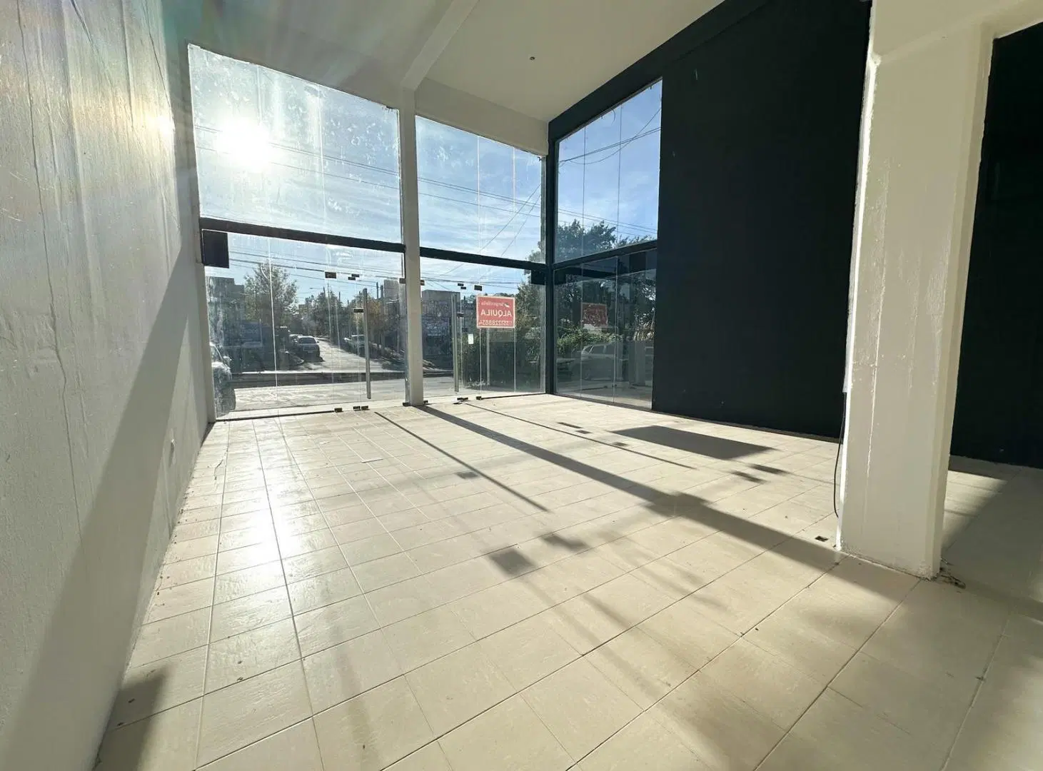 ALQUILER LOCAL COMERCIAL RECTA MARTINOLLI 1