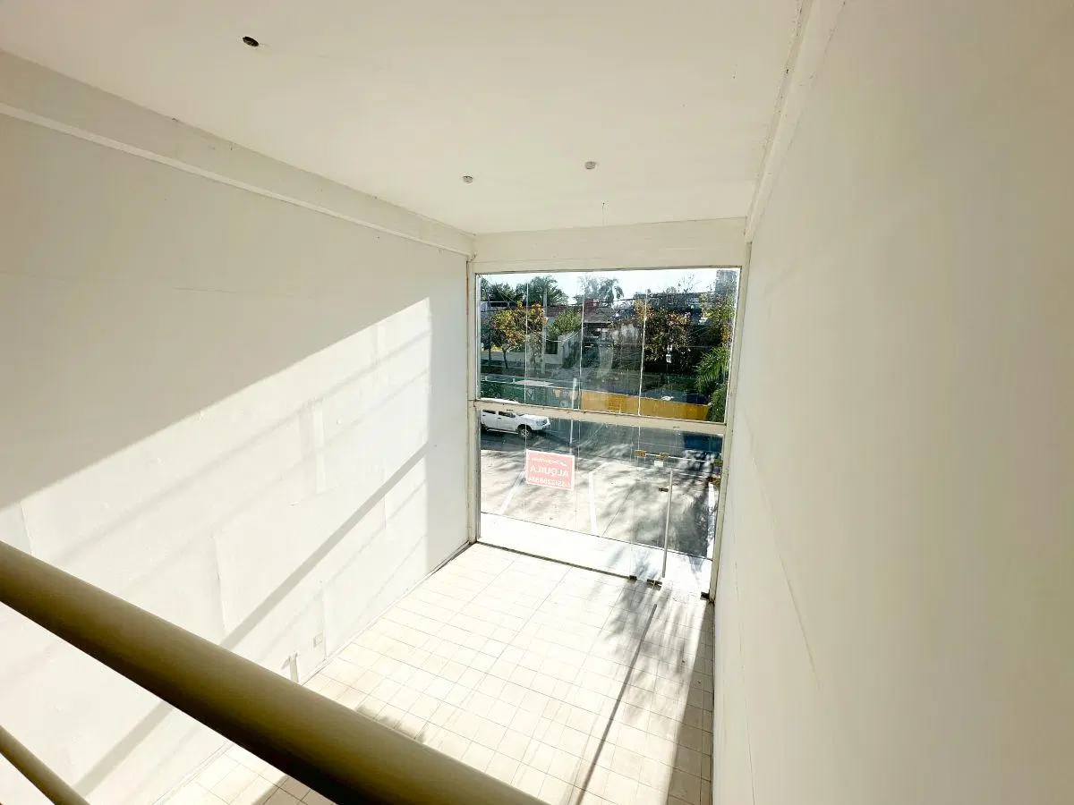 Alquiler local comercial recta martinolli 3